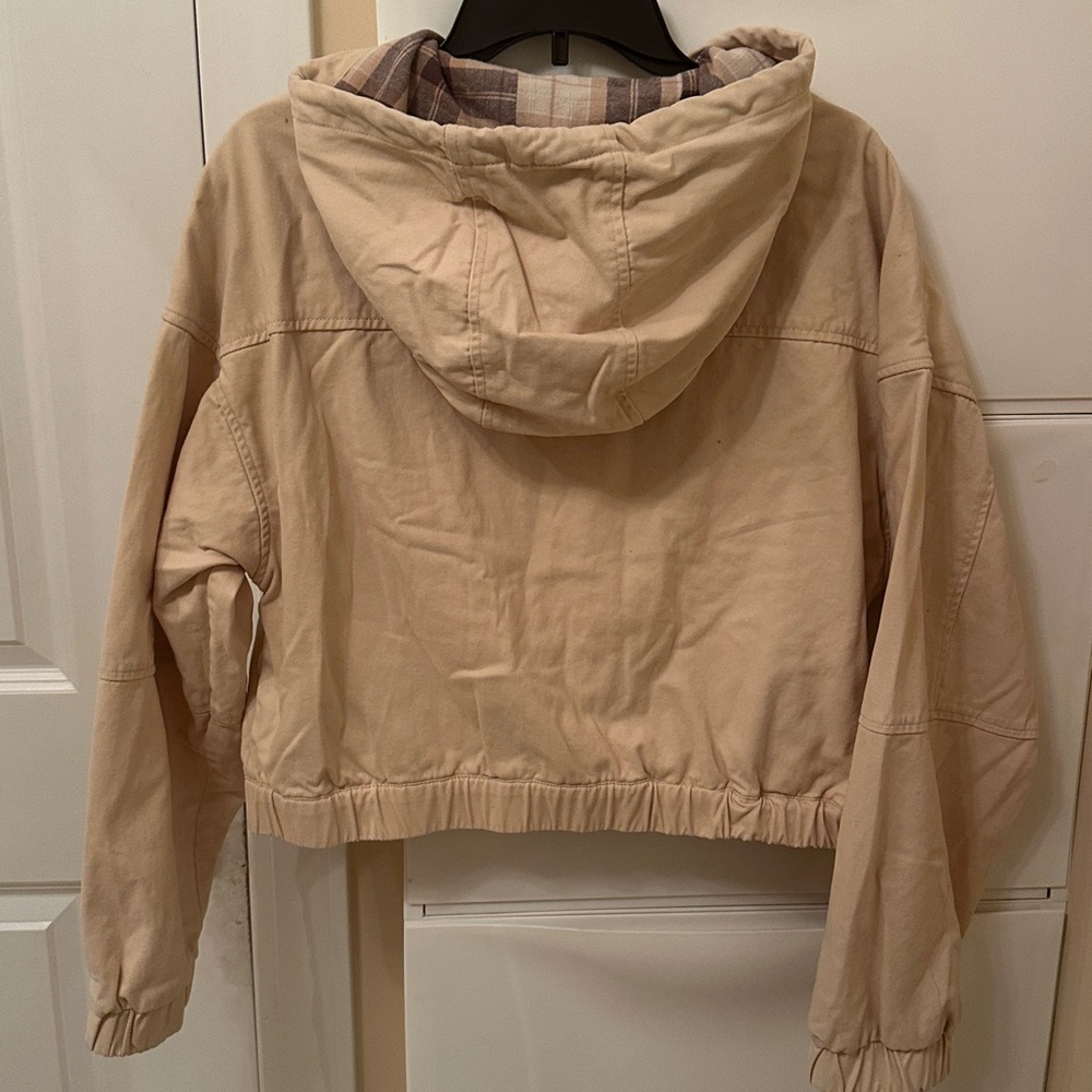 Forever 21 Beige Cropped Hooded Jacket Plaid Lining Size L - Picture 5 of 6